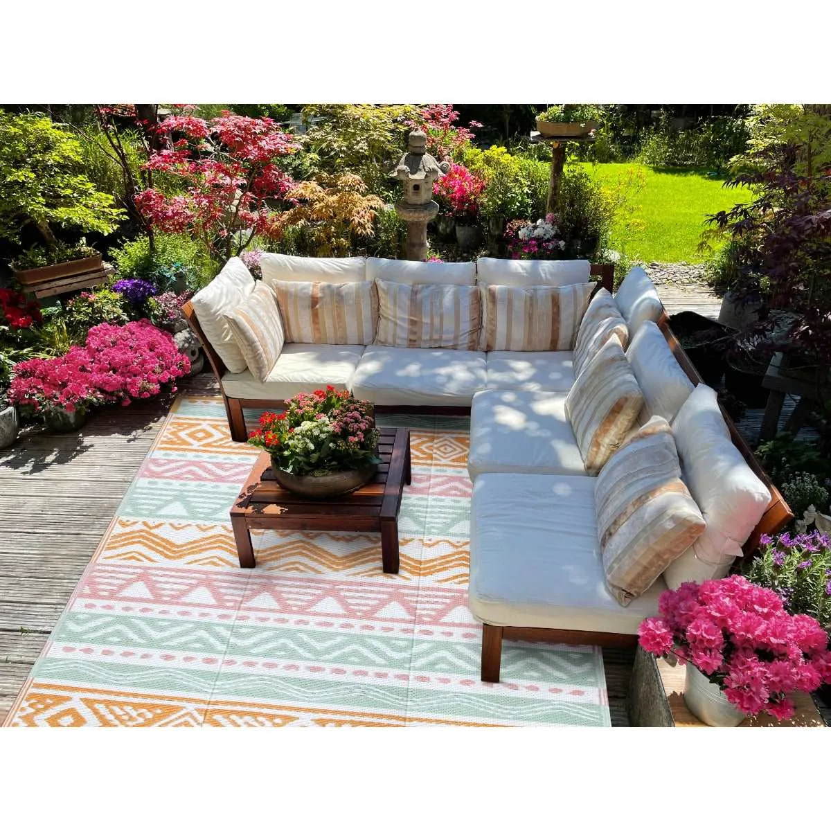 Amoret Waterproof Reversible Colorful Pink/Orange Outdoor Rug