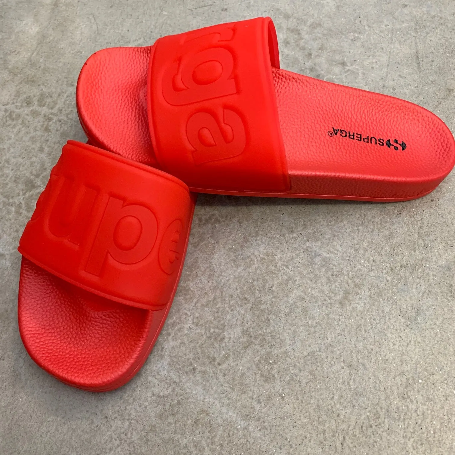 SUPERGA LOGO POOL SLIDE IN RED