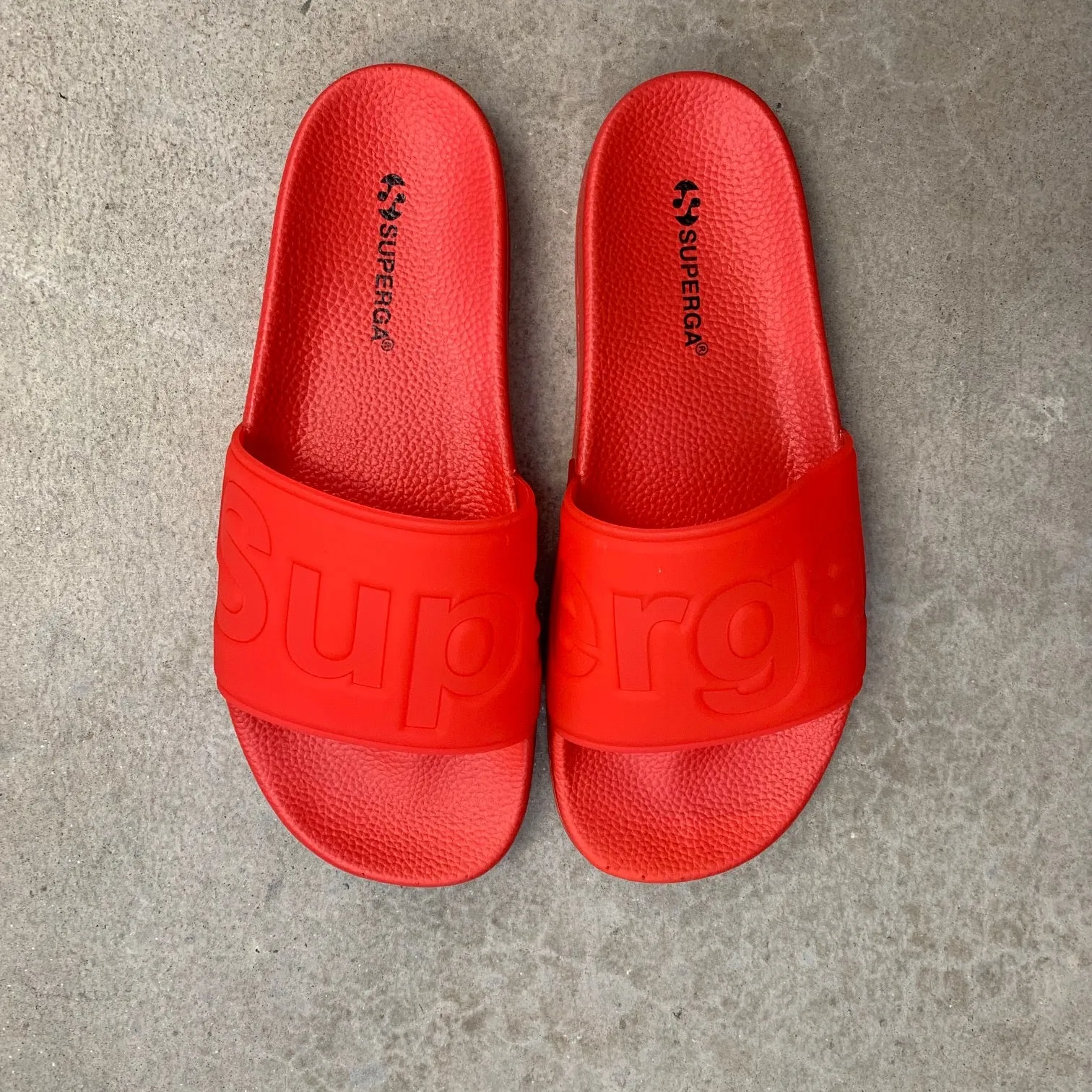 SUPERGA LOGO POOL SLIDE IN RED