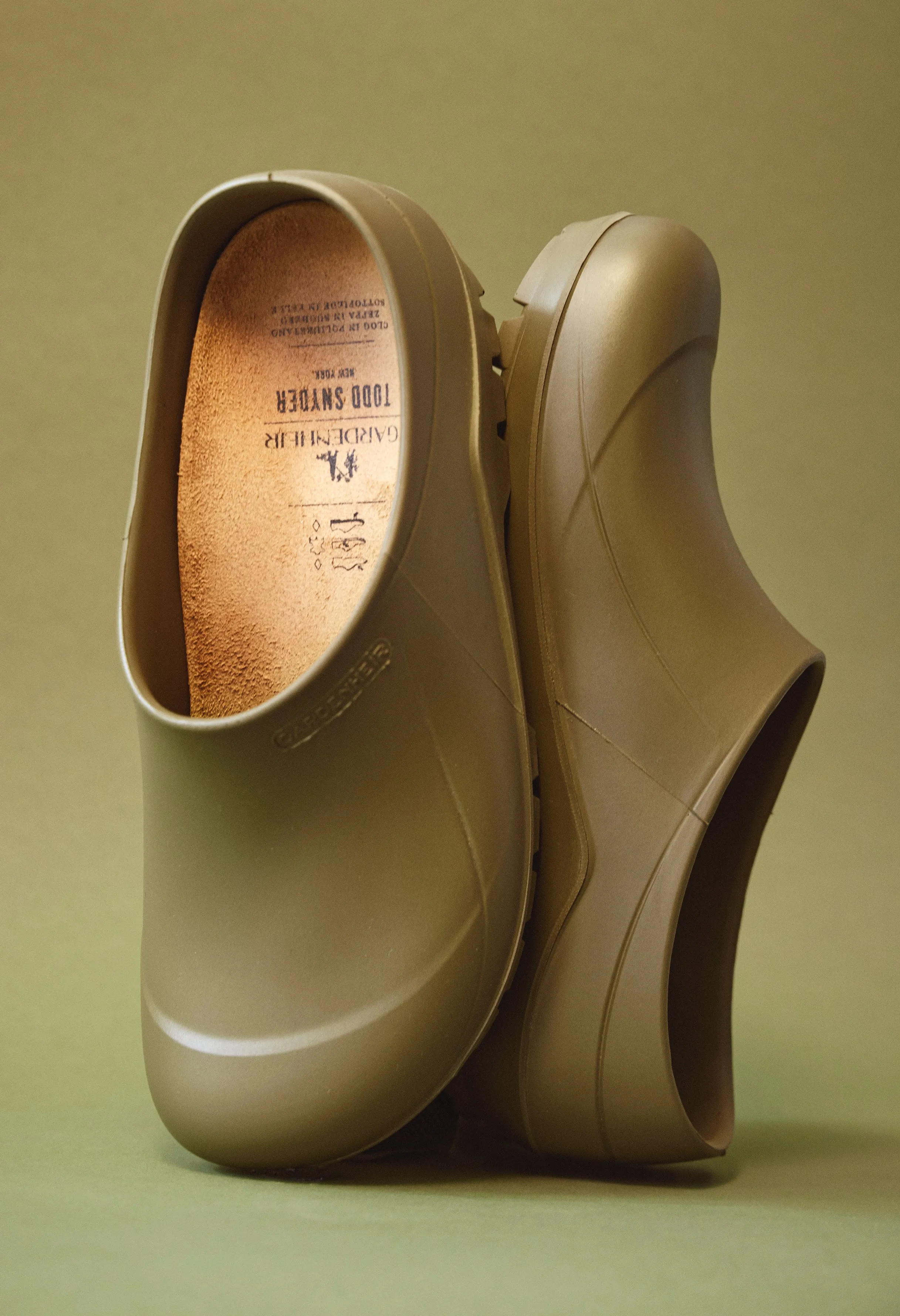 Todd Snyder x Gardenheir Rubber Clogs in Snyder Olive