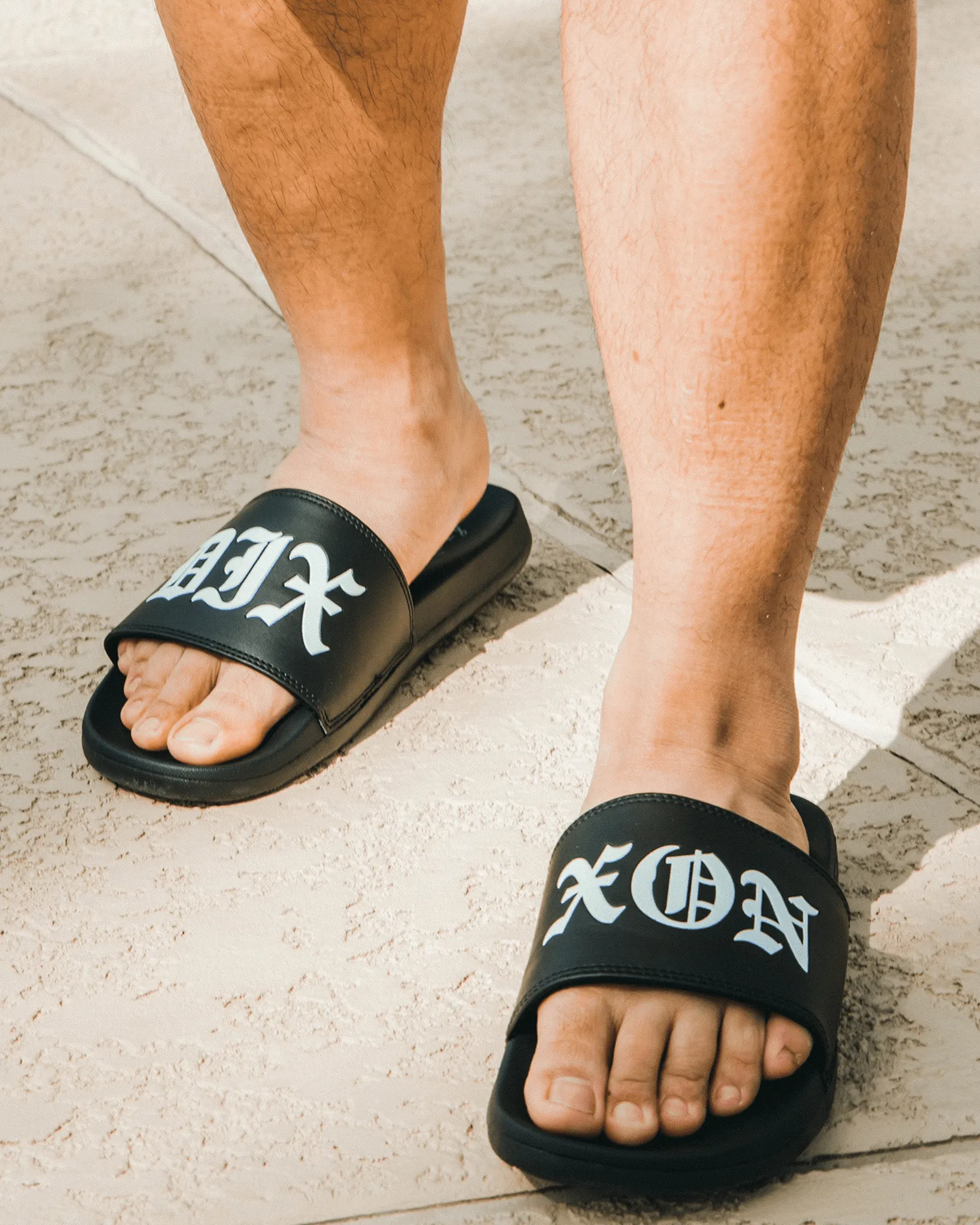 White Central Slides - Black